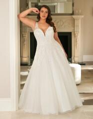 Which wedding dress..?! HELP!