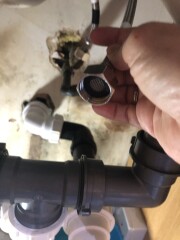 Plumbing connections 