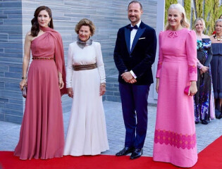 Royal Style - here's to 70 more years of frocks and rocks! 