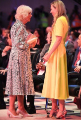 Royal Style - here's to 70 more years of frocks and rocks! 