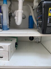 Can anyone help diagnose our damp/leak?
