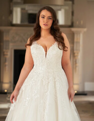 Which wedding dress..?! HELP!