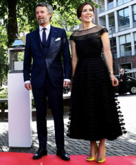 Royal Style - here's to 70 more years of frocks and rocks! 