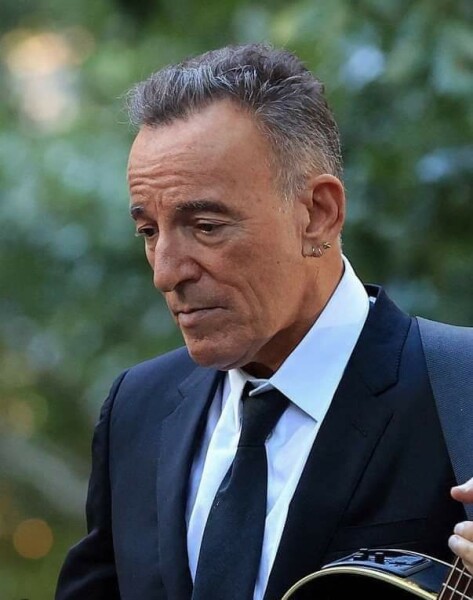 Bruce Springsteen next July Hyde Park.... EEEEEK!!! 