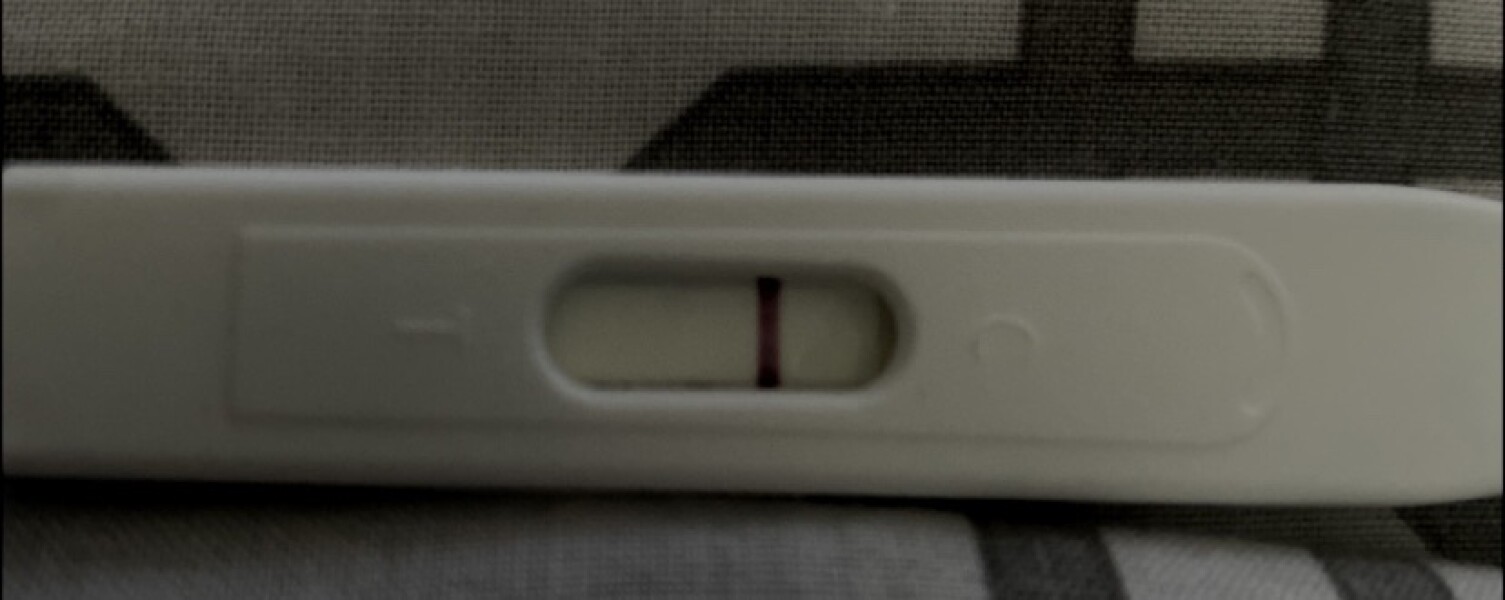 Is this a positive preg test or am i absolutely crazy?