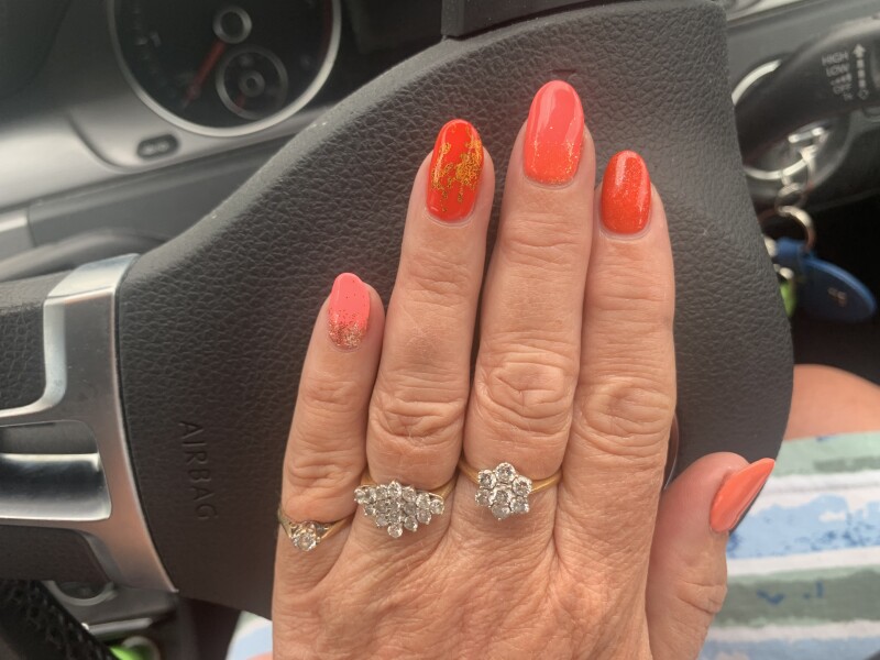 What nail colour do you have on? What colour is in fashion?