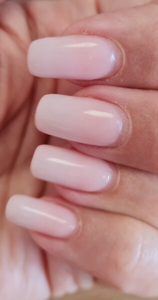 What nail colour do you have on? What colour is in fashion?
