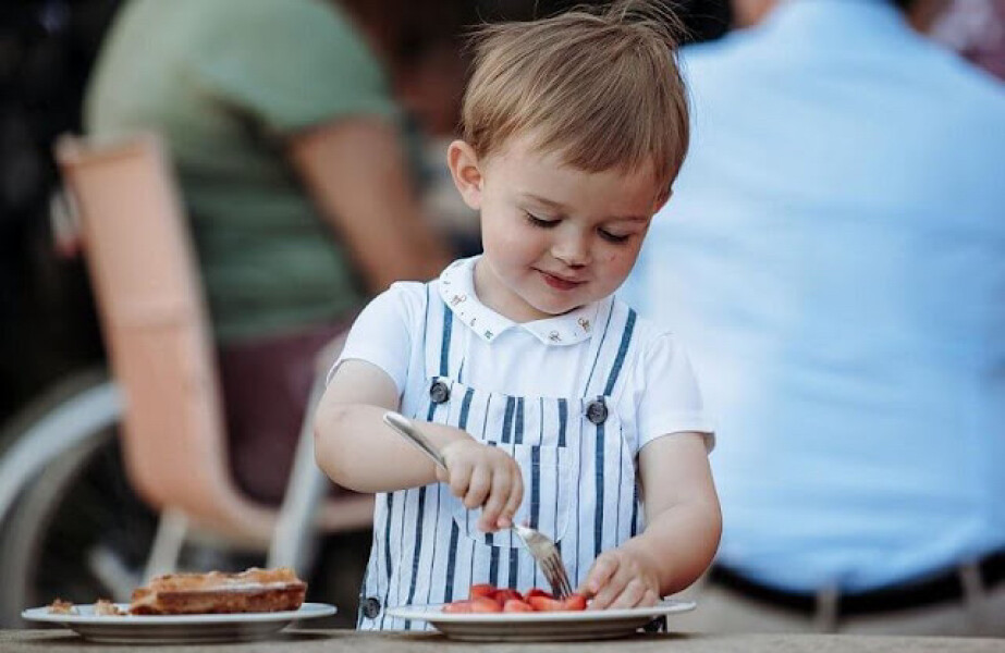 Royal Style - Bring out the Baubles! We'll wear your jewellery if you don't want to! 