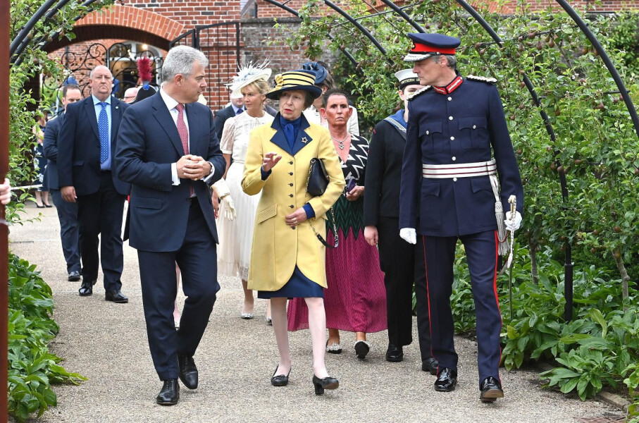 Royal Style - here's to 70 more years of frocks and rocks! 