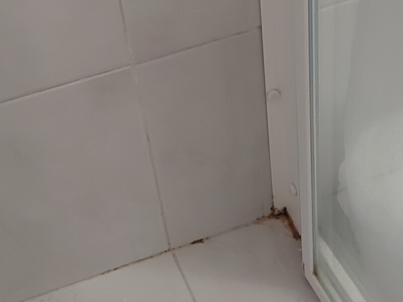 Villa holiday nightmare -AIBU to ask