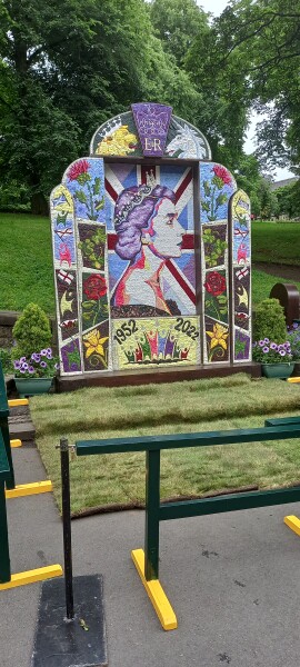 Come and tell me your dull and unexciting news 23: Calmly through the day 