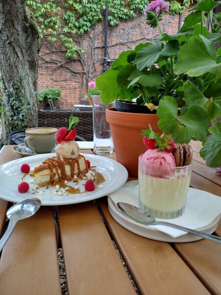 Swagger Inn 172.  While we're waiting for the summer to kick in, we'll be dreaming of beaches with the HBFs...