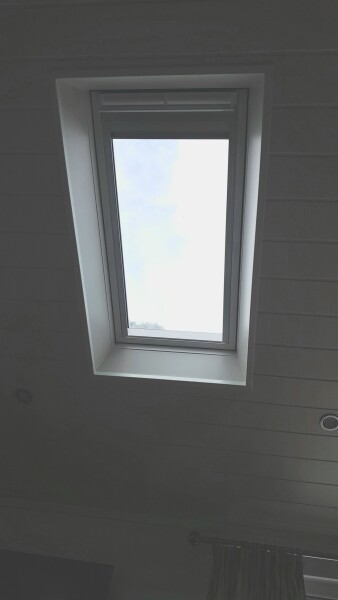 How do I open this velux 