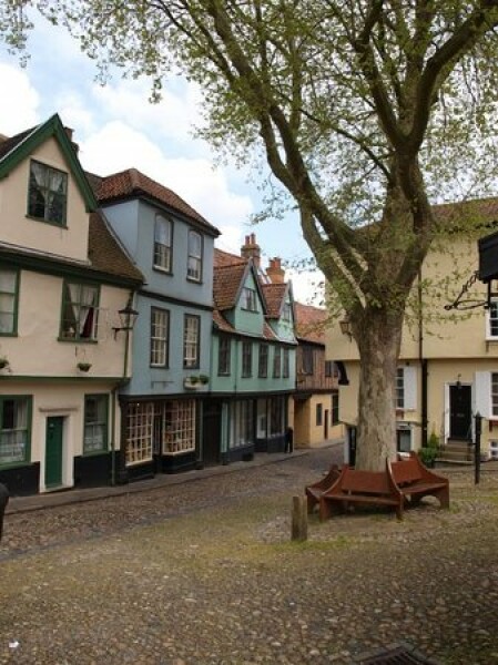 I’ve fallen in love with this house … 
