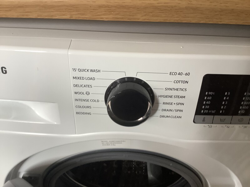 Washing at lower temperatures = save money