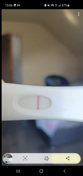Am I pregnant ? Is this a 2nd line?