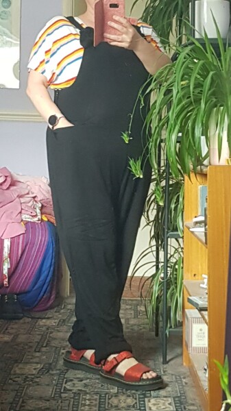 What dungarees do you like? (with clips not ties if possible)