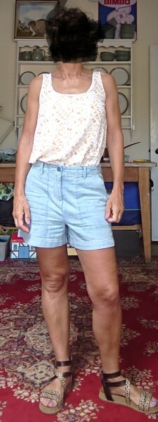 What are you wearing today? Melting into summer '22