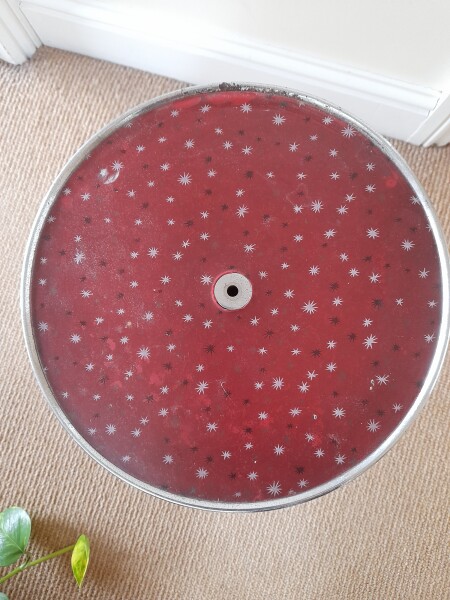 What do you think this vintage item is? (table of some sort?). Photos included