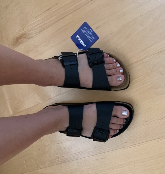 Les Parisiennes des Mamansnet: Maids Cosplaying as Schoolboys are Going to Get Themselves Cancelled by North Korea