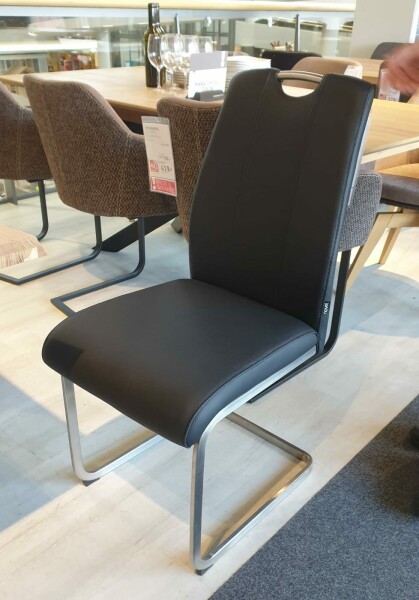 Cantilever Chairs - dangerous for toddlers or not?