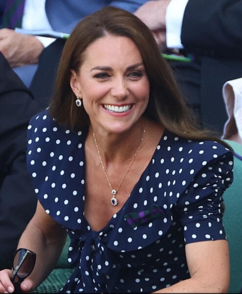 Royal Style - Bring out the Baubles! We'll wear your jewellery if you don't want to! 