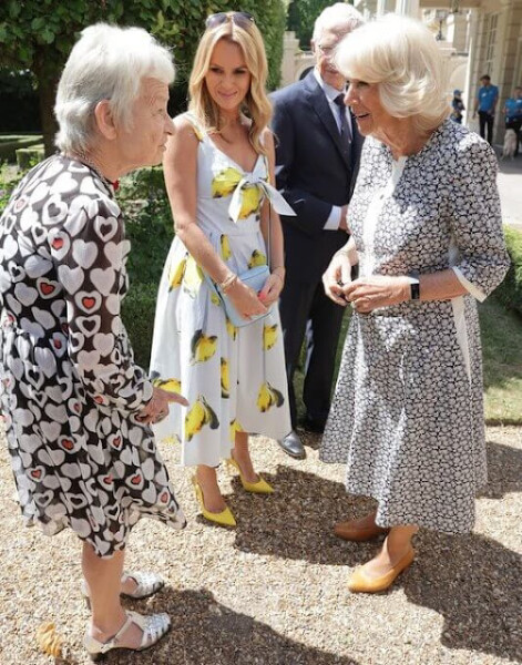 Royal Style - Bring out the Baubles! We'll wear your jewellery if you don't want to! 