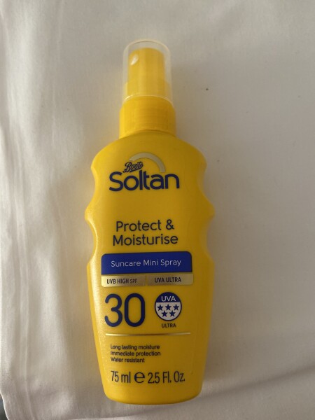 Aerosol/spray sun cream 100ml or under?
