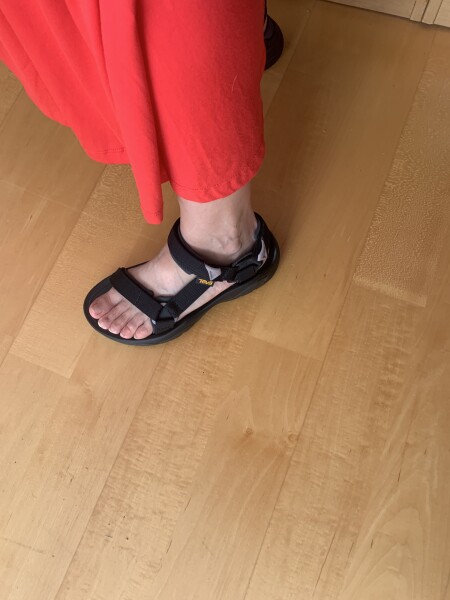 Les Parisiennes des Mamansnet: Maids Cosplaying as Schoolboys are Going to Get Themselves Cancelled by North Korea