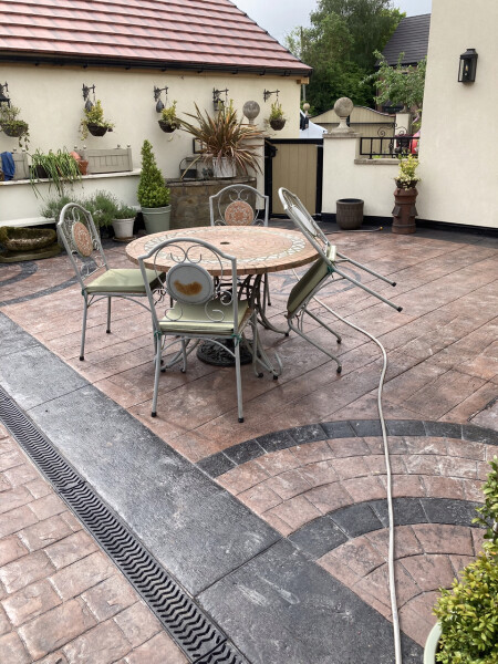 What colour patio should I choose?