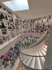 Les Parisiennes des Mamansnet: Maids Cosplaying as Schoolboys are Going to Get Themselves Cancelled by North Korea