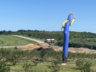 Come and tell me your dull and unexciting news 23: Calmly through the day 