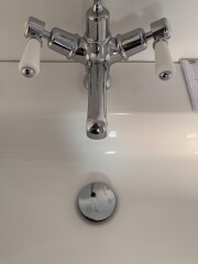 Should these taps go up or down to turn on?