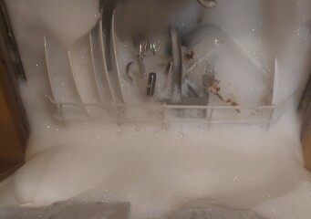 To have thought washing up liquid would replace a dishwasher tablet?