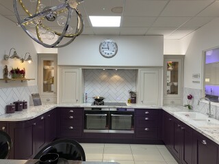 Show me your Helmsley or Harewood in frame drawers (DIY kitchens) 