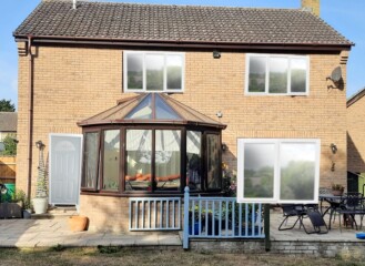 Replacement windows - colour choices and different front & back??