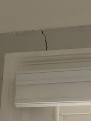 Cracks in walls after heatwave 