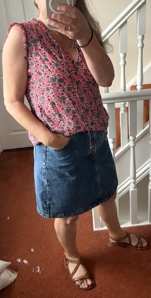 What are you wearing today? Melting into summer '22