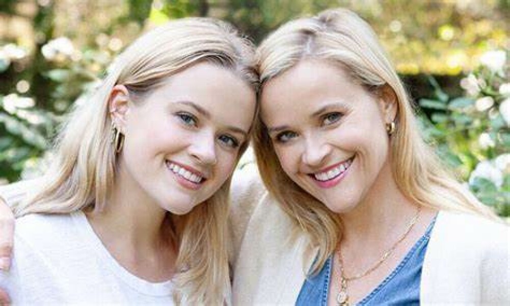 Reese Witherspoon looks amazing for her age