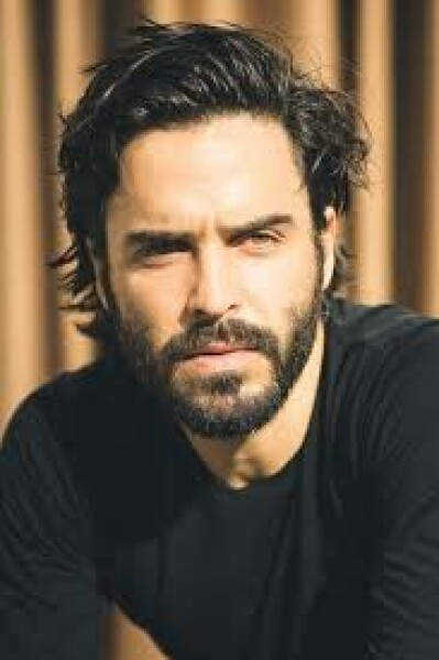 Who is the actor?