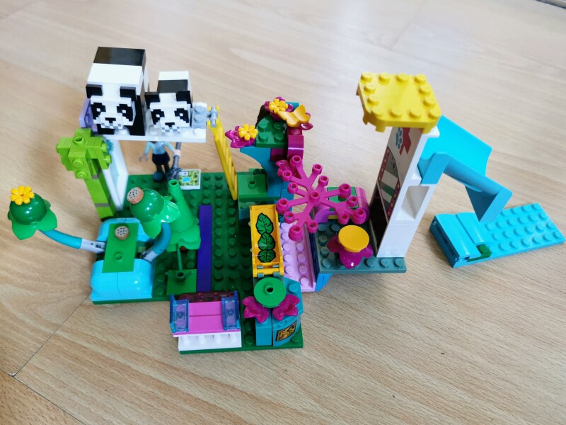 Share with LEGO your children’s most imaginative creations - £200 LEGO voucher to be won