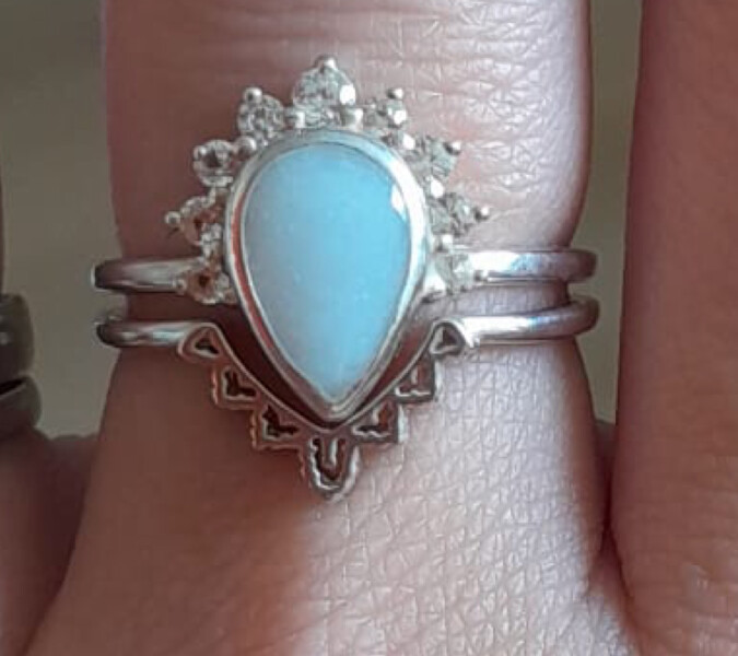 Breastmilk jewellery 