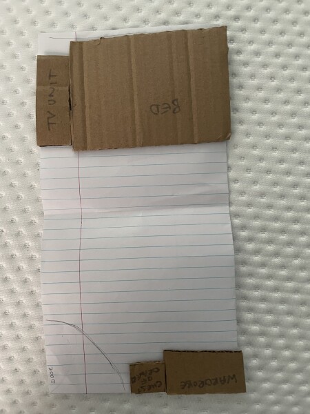 Struggling with room layout in this bedroom 