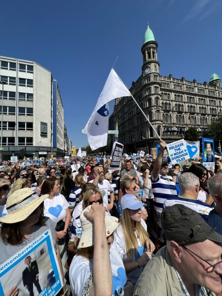 To show you what a few traffic-stopping Mumsnetters got up to in the sun today?