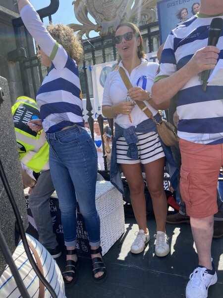 To show you what a few traffic-stopping Mumsnetters got up to in the sun today?