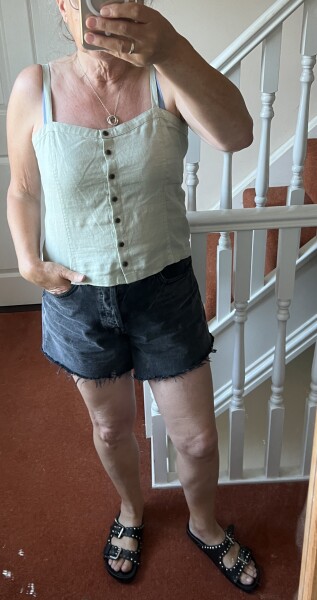 What are you wearing today? Melting into summer '22