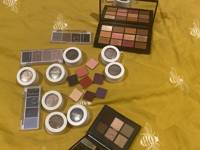 Are you addicted to beauty products? If so, please join - we are "Beauty addicts anonymous" 💜