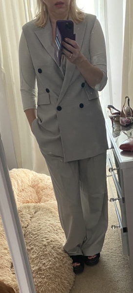What are you wearing today? Melting into summer '22