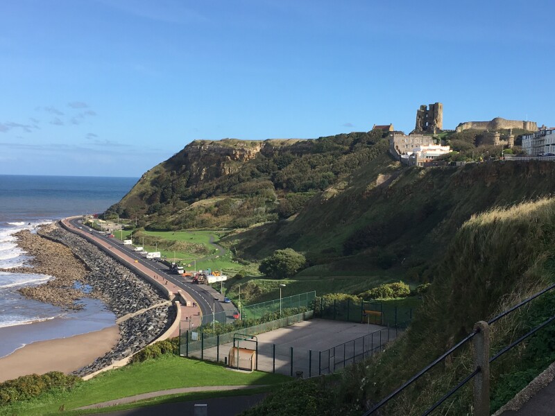 Are there any decent, liveable seaside towns in UK which aren’t silly expensive or horribly rundown?