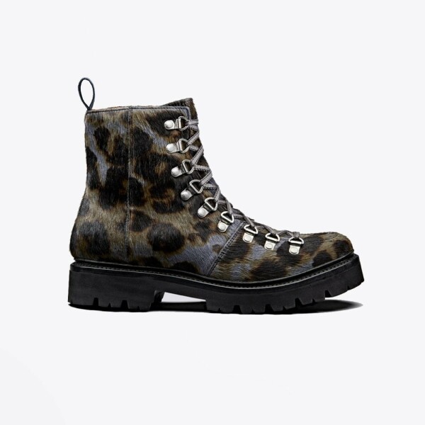 This is the year I finally buy good boots !! Help please.